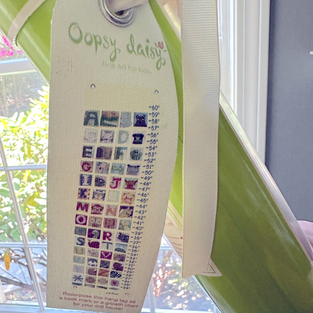 Oopsy Daisy fine art for kids growth chart
